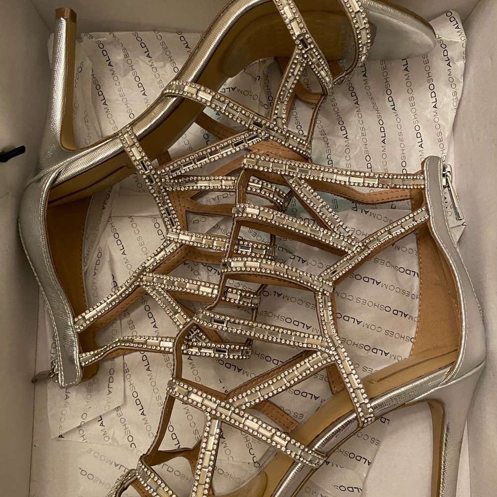 ALDO - Picture 2 of 3